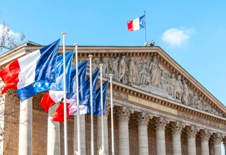 Elections législatives 2024 : Les projets petite enfance des partis politiques